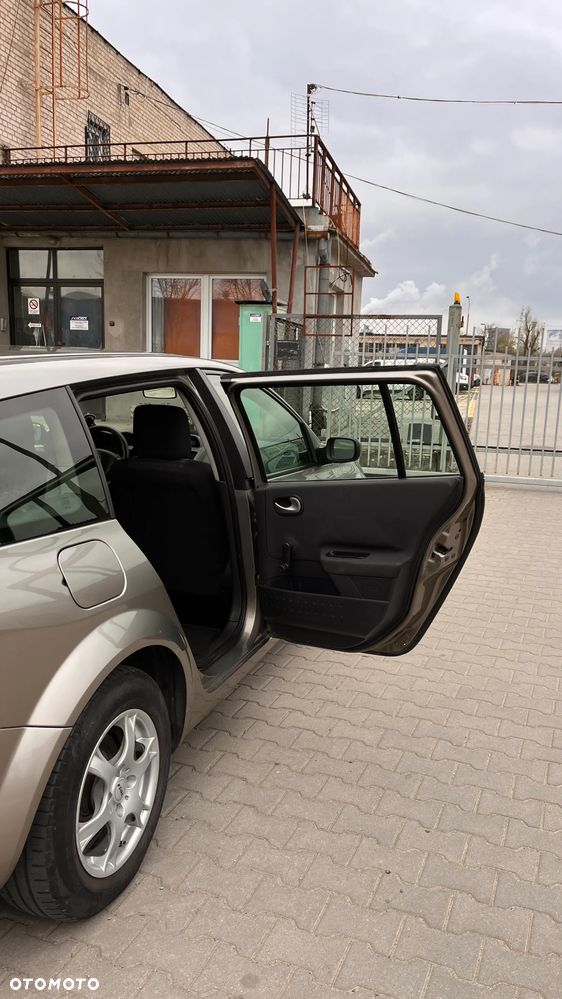 Renault Megane 1.6 16V Authentique - 10