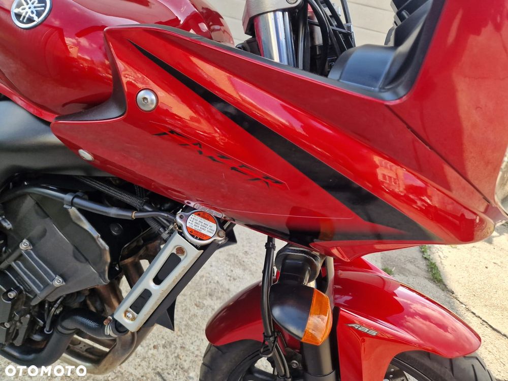 Yamaha FZ6 - 15