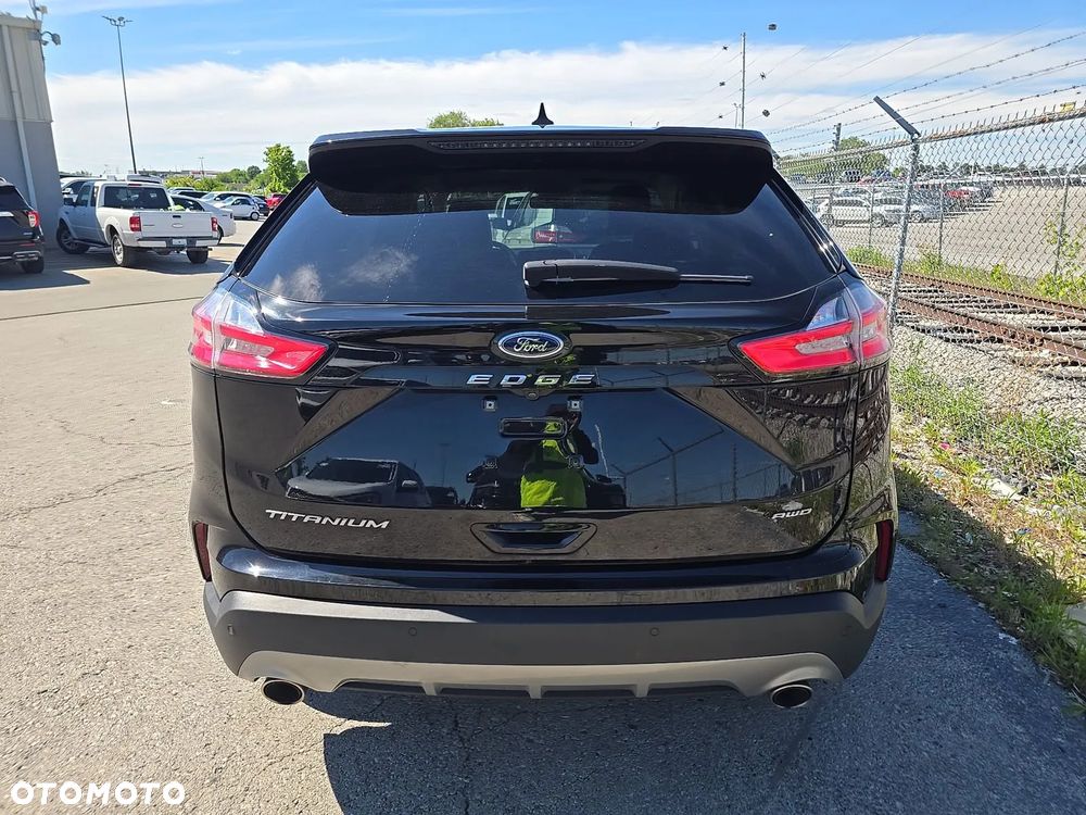 Ford Edge - 6