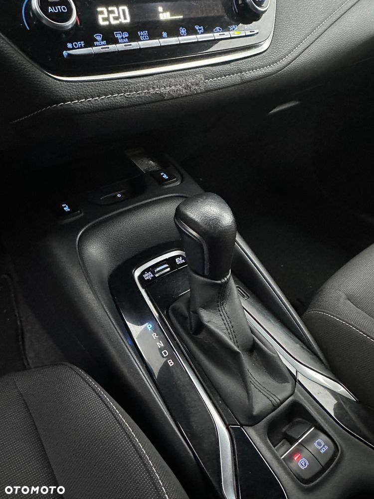 Toyota Corolla 1.8 Hybrid Executive - 9