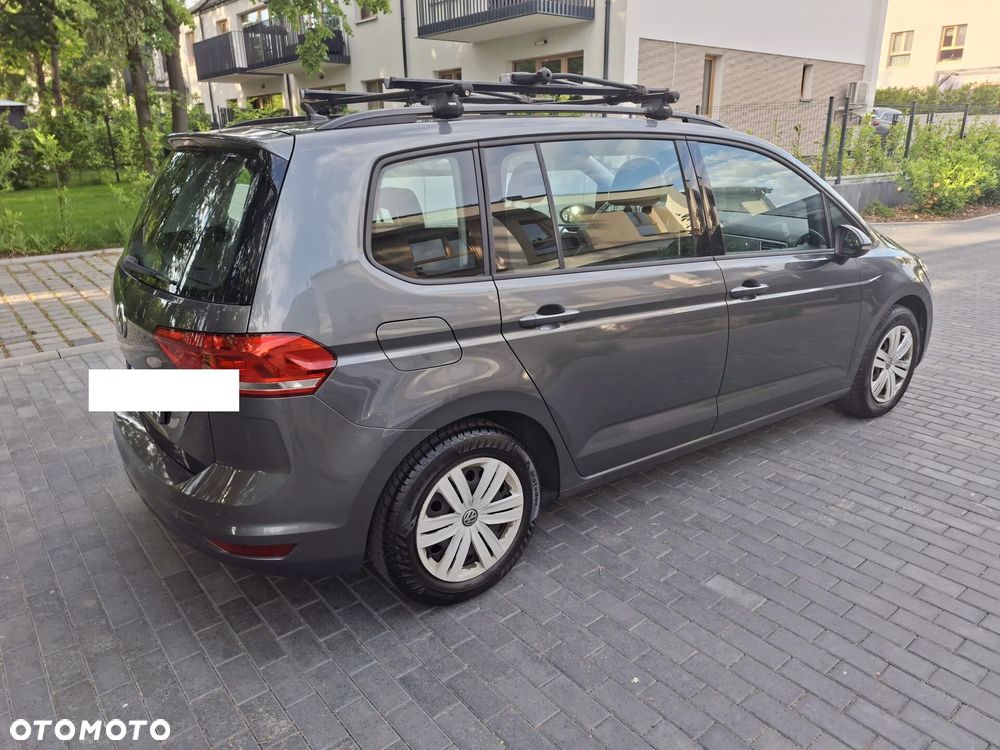 Volkswagen Touran 1.5 TSI EVO Active - 8
