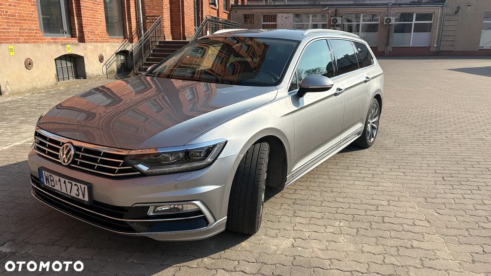 Volkswagen Passat - 2