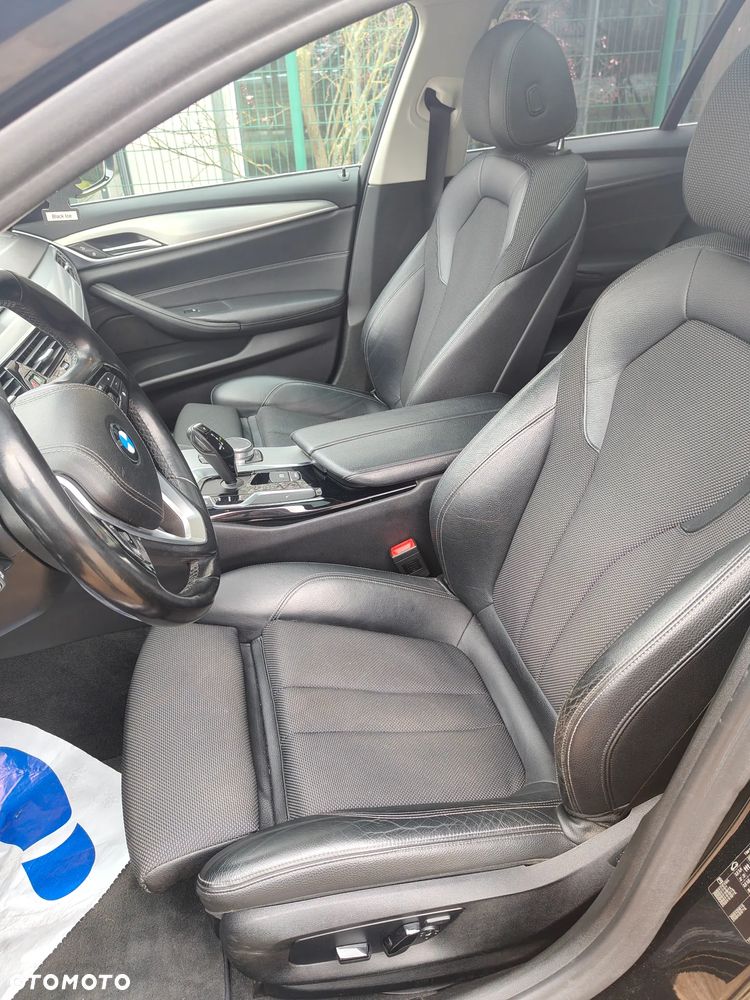 BMW Seria 5 520d Sport Line sport - 6