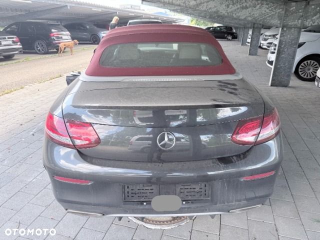 Mercedes-Benz Klasa C 200 4Matic 9G-TRONIC AMG Line Plus - 3