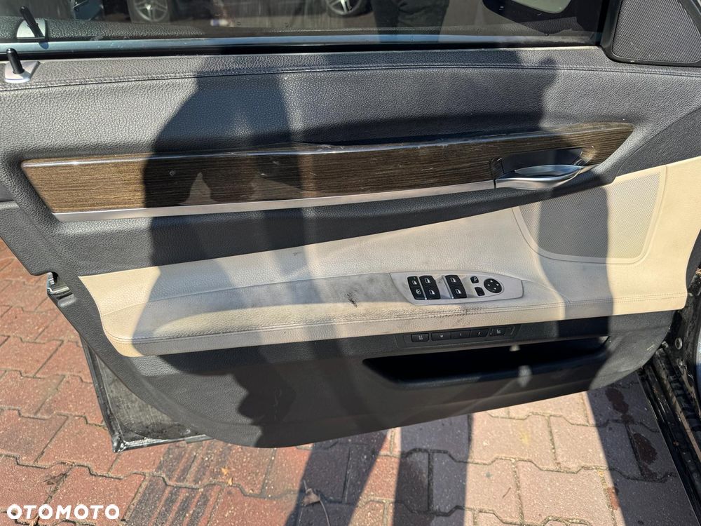 BMW Seria 7 - 9