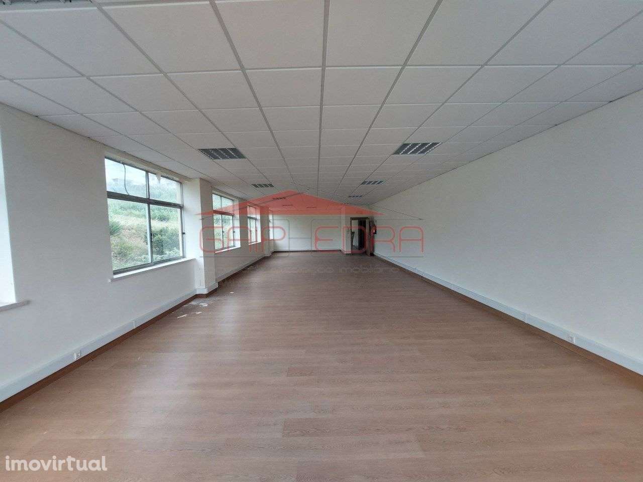 Prédio piso único 9 escritórios ideais para habitação Figueira da Foz - Grande imagem: 5/33