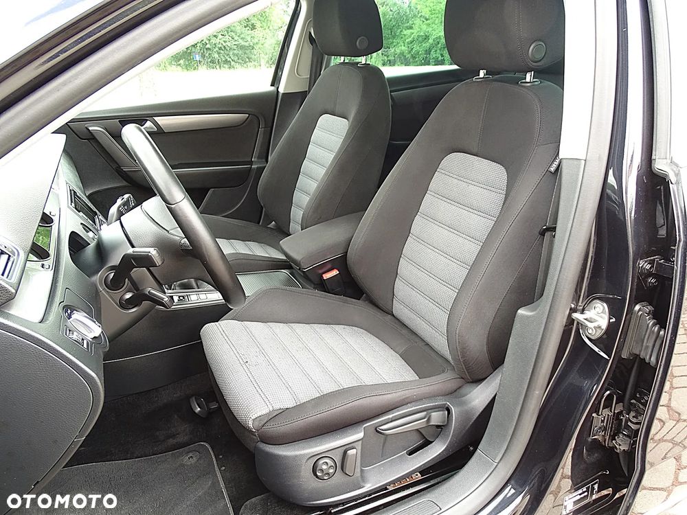 Volkswagen Passat Variant 2.0 TDI DPF Highline - 5