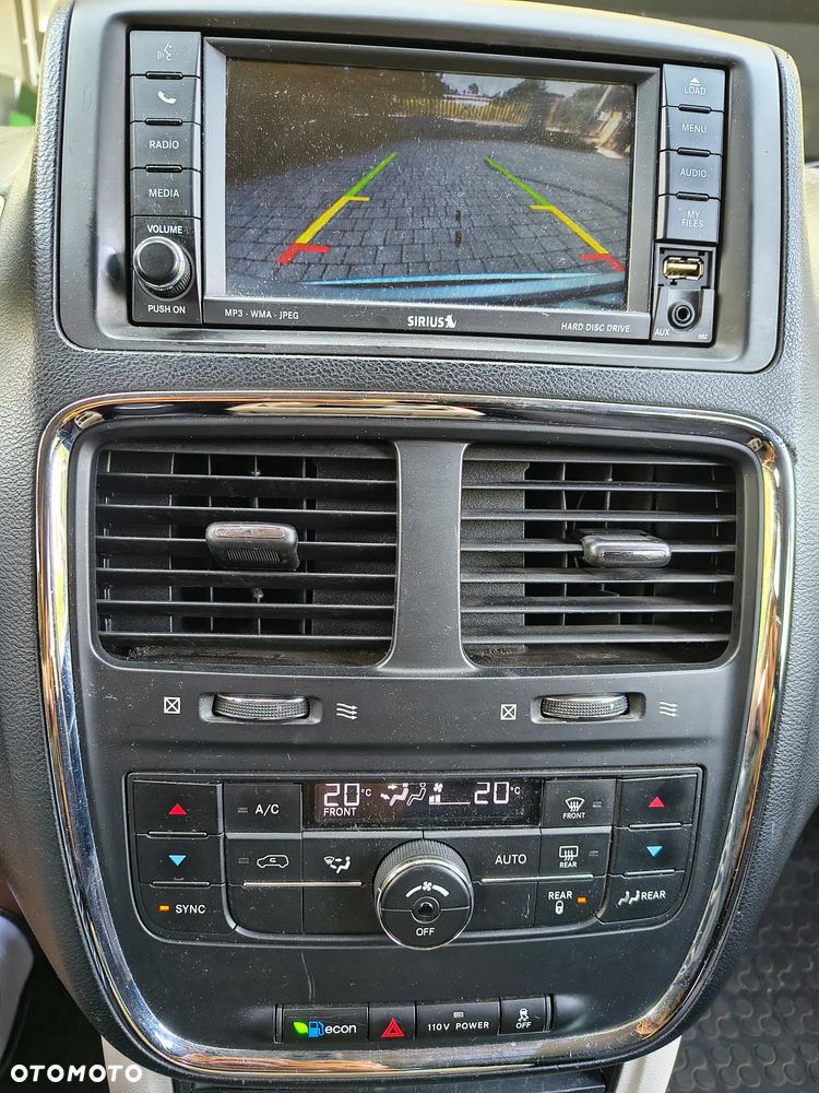 Dodge Grand Caravan - 8