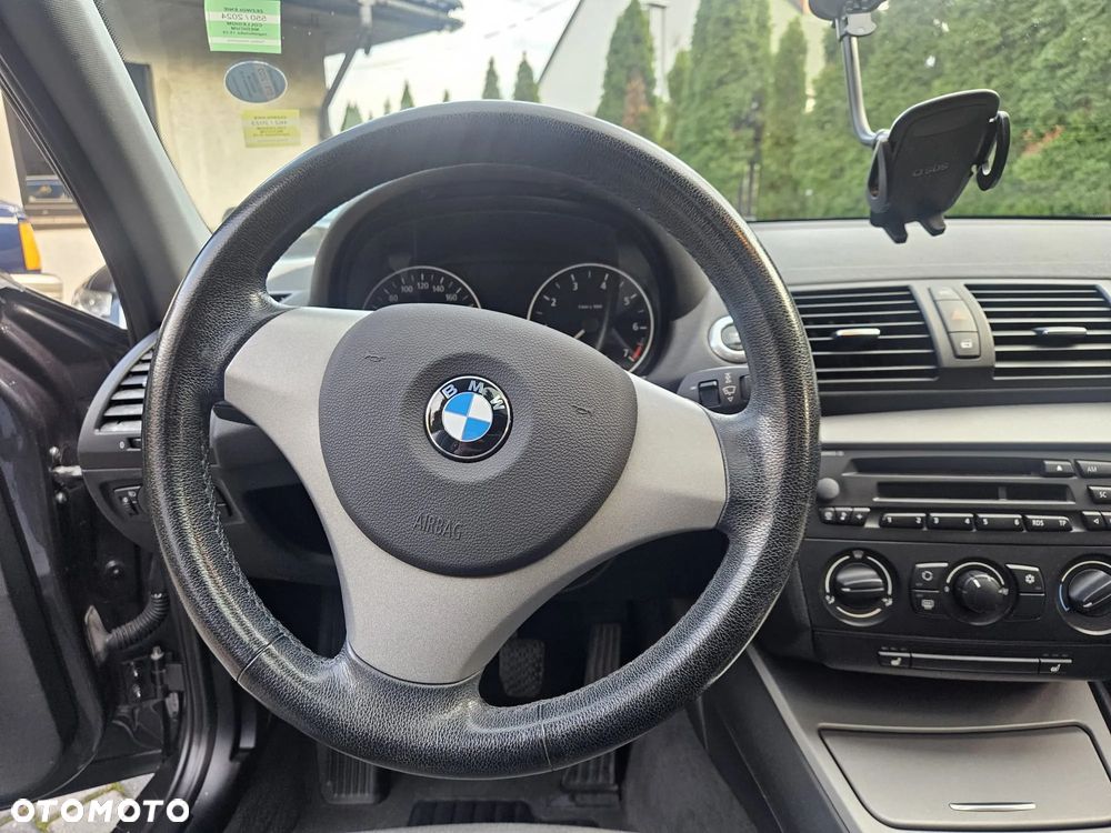 BMW Seria 1 118i - 10