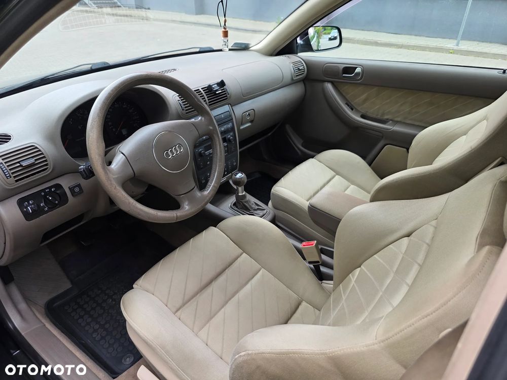 Audi A3 3-drzwiowe 1.6 S Line Sportpaket plus - 12