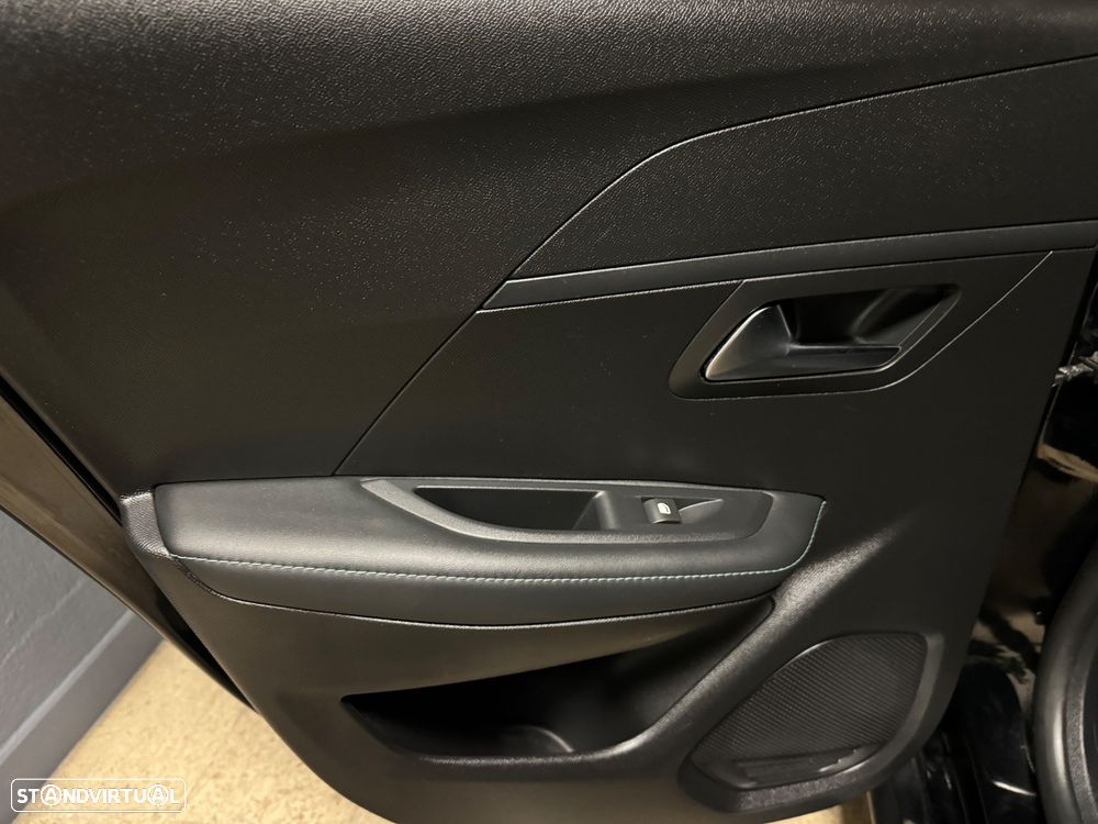 Peugeot 208 1.2 PureTech Allure EAT8 - 14
