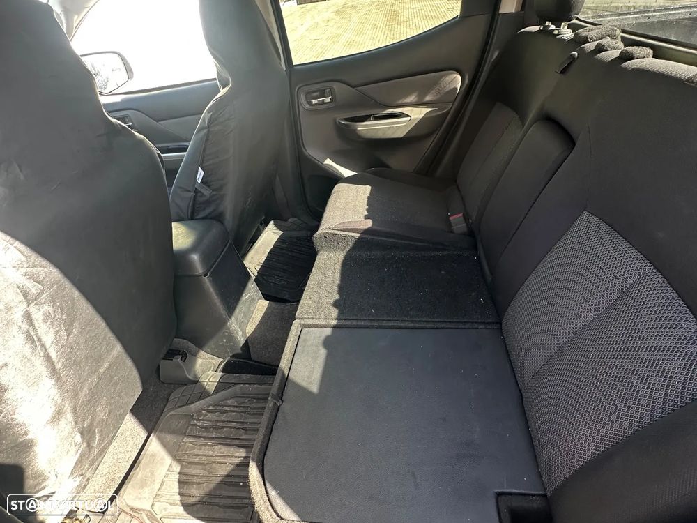 Mitsubishi L200 - 12