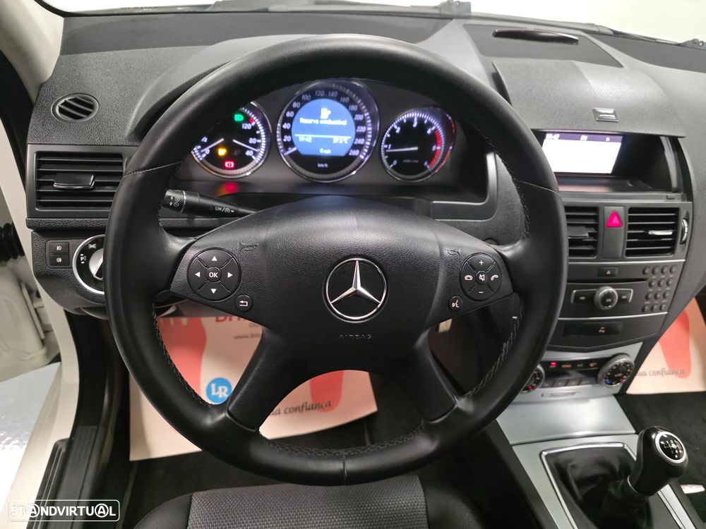 Mercedes-Benz C 180 CDi Avantgarde BlueEfficiency - 14