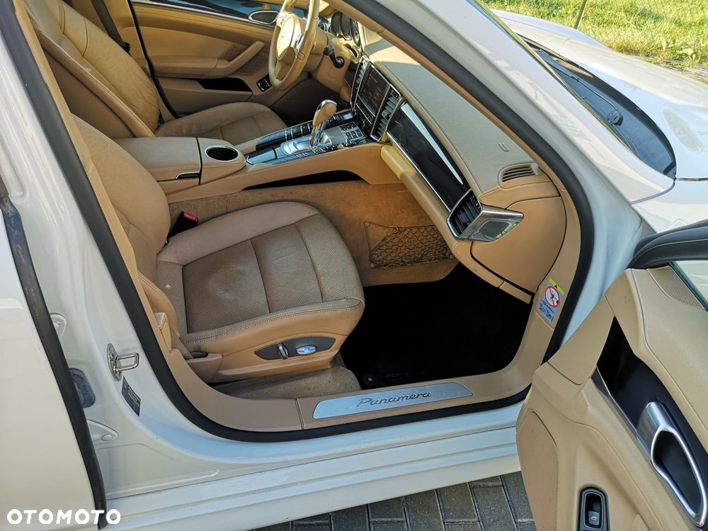 Porsche Panamera Diesel Platinum Edition - 23