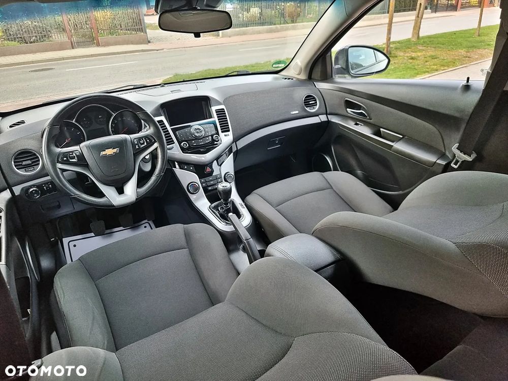 Chevrolet Cruze 1.4 T LT+ - 10