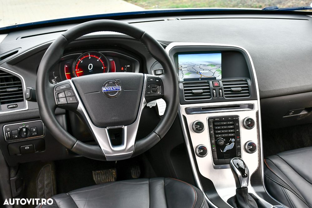 Volvo XC 60 D4 AWD Ocean Race - 12