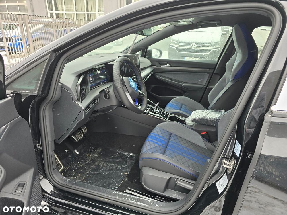 Volkswagen Golf - 15