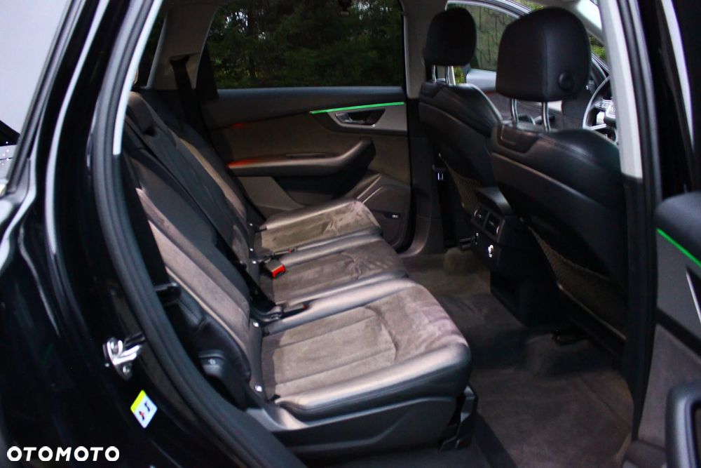 Audi Q7 - 35