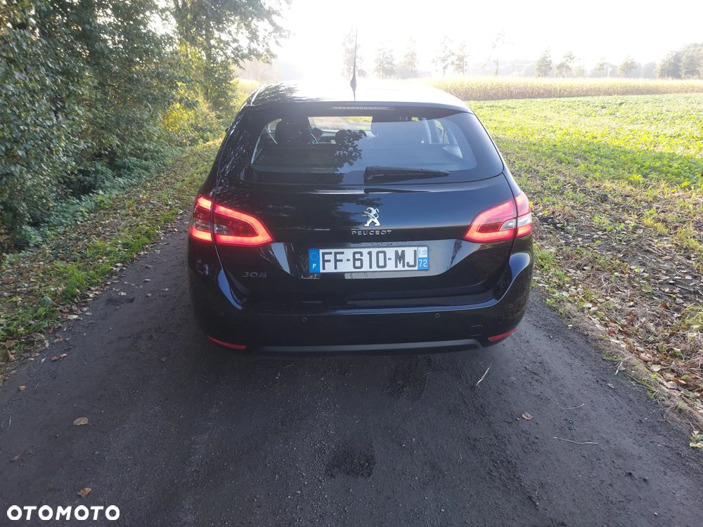Peugeot 308 - 4