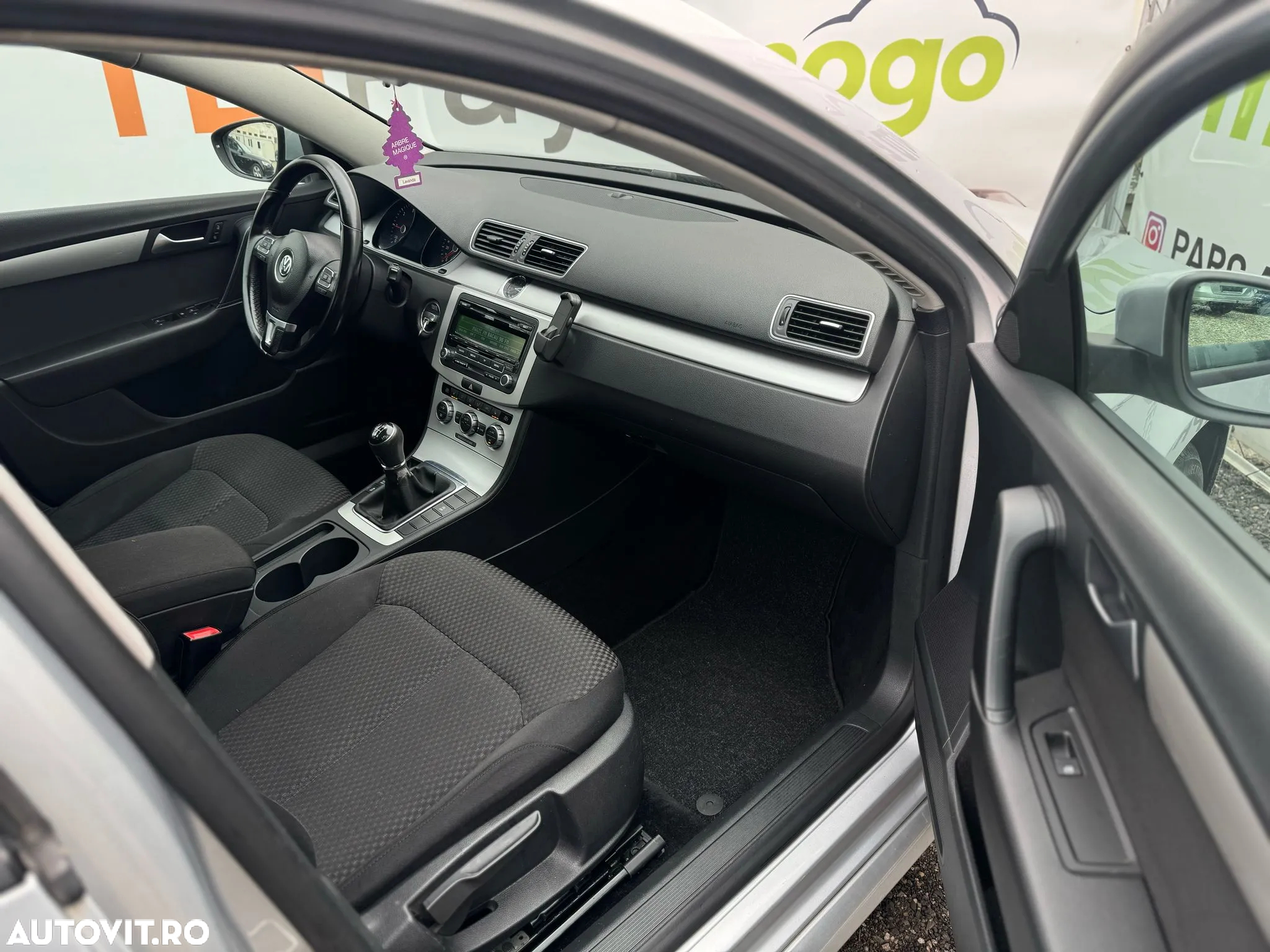 Volkswagen Passat Variant 2.0 TDI Blue TDI Comfortline - 29