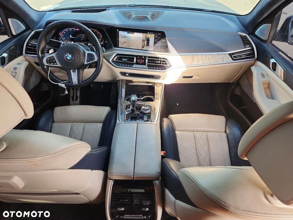 BMW X7 - 9
