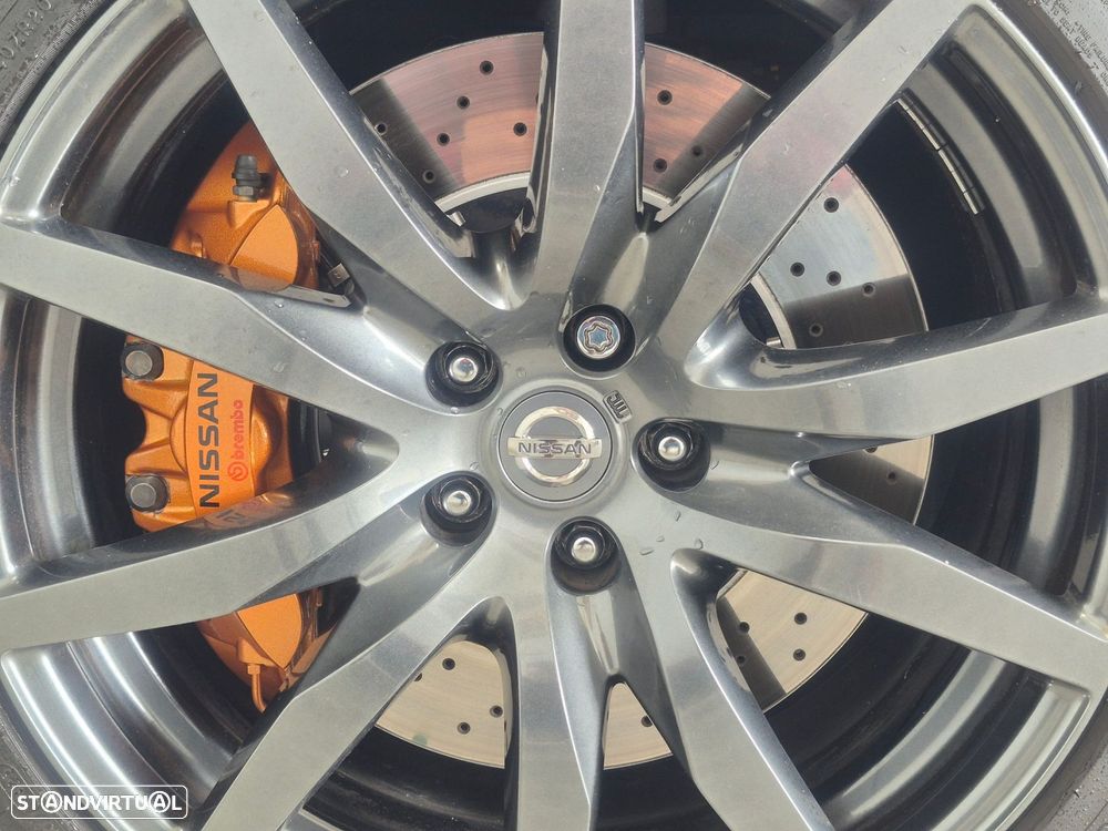 Nissan GT-R 3.8 V6 Black Edition - 14