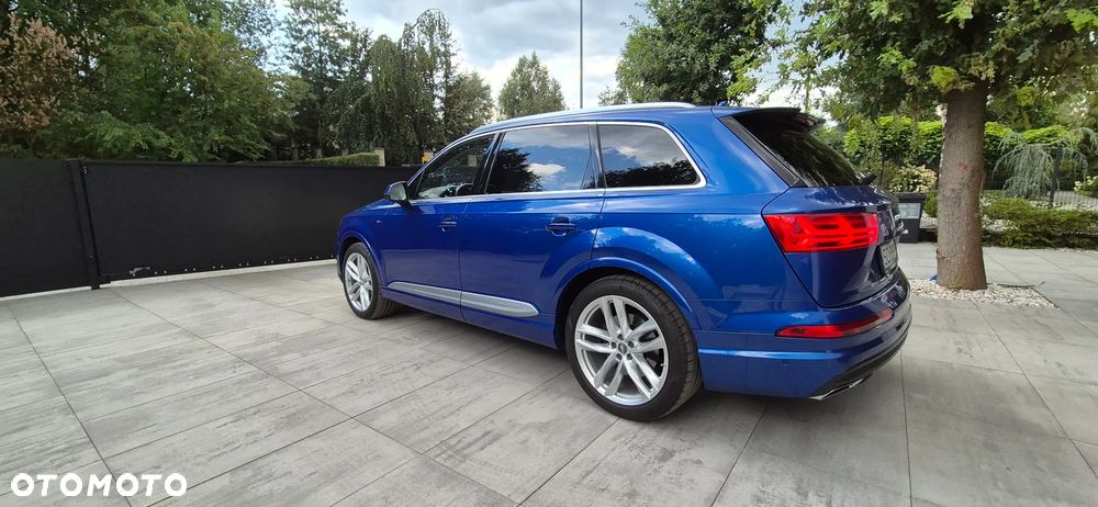 Audi Q7 - 13