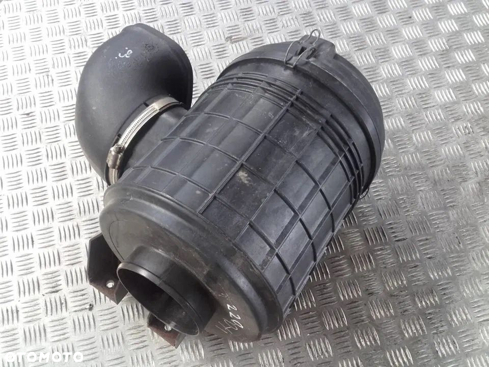 OBUDOWA FILTRA POWIETRZa renault midlum dci dxi - 2