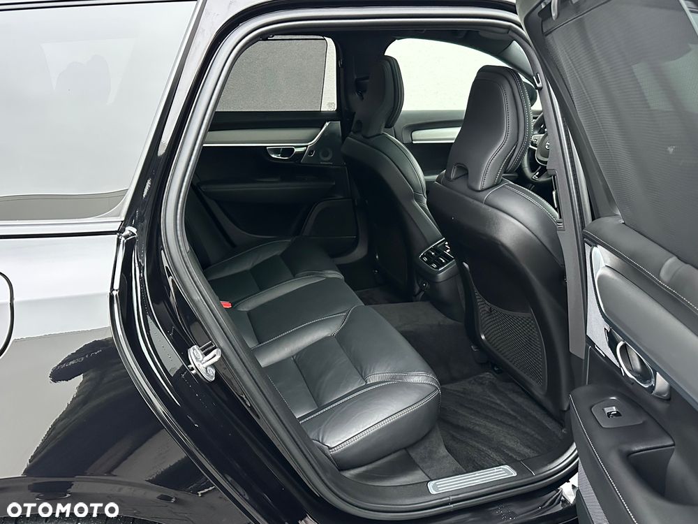 Volvo V90 B5 D AWD Geartronic RDesign - 25