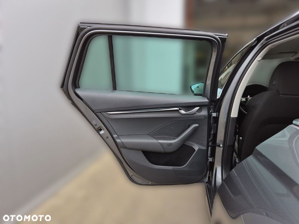 Skoda Octavia 1.5 TSI Drive Selection - 18