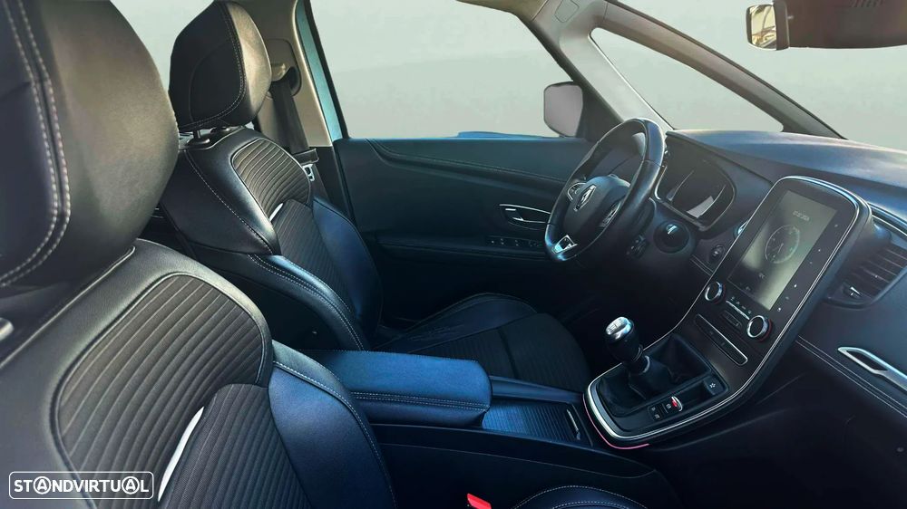 Renault Grand Scénic 1.5 dCi Intens Hybrid Assist SS - 9
