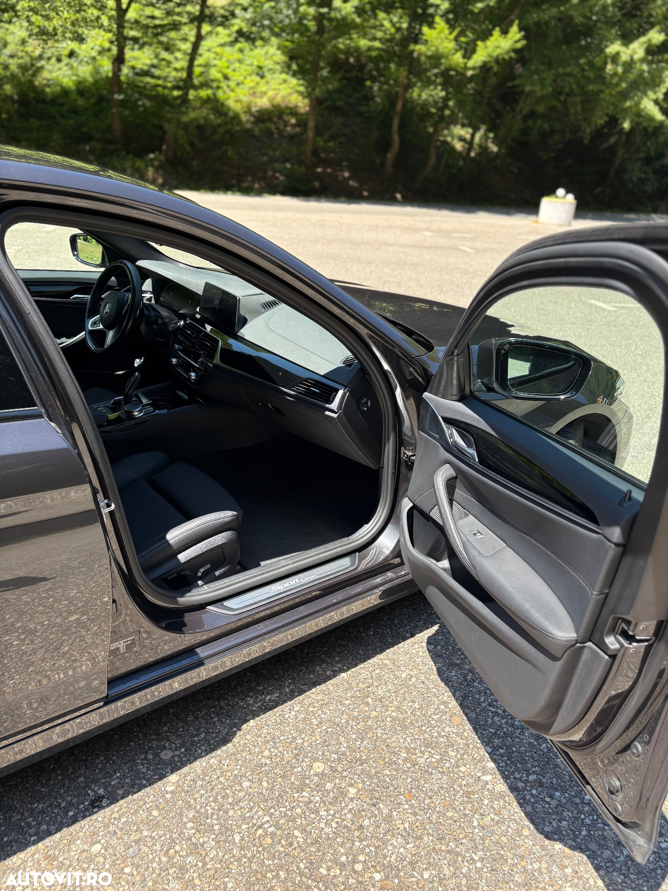 BMW Seria 5 520d Touring Aut. Sport Line - 9