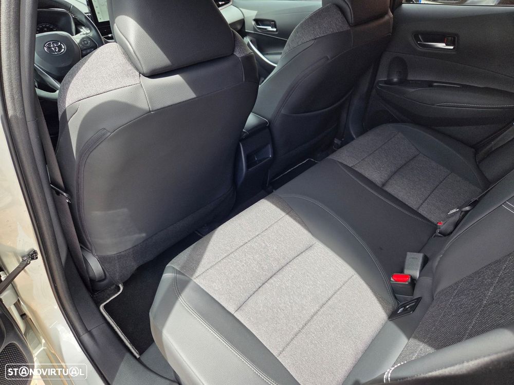 Toyota Corolla - 26