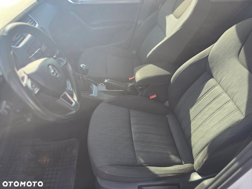 Skoda Octavia 1.6 TDI Premium Edition - 16