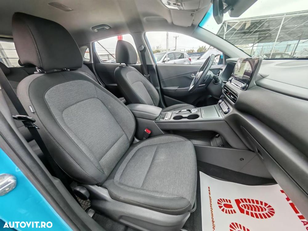 Hyundai KONA Premium - 12