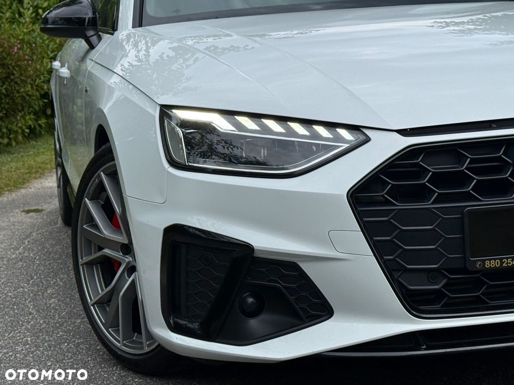 Audi A4 Avant 40 TFSI S tronic S line - 4