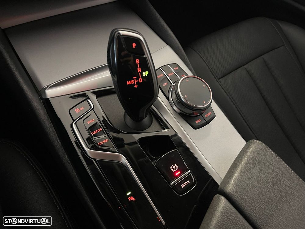 BMW 520 d Auto - 27