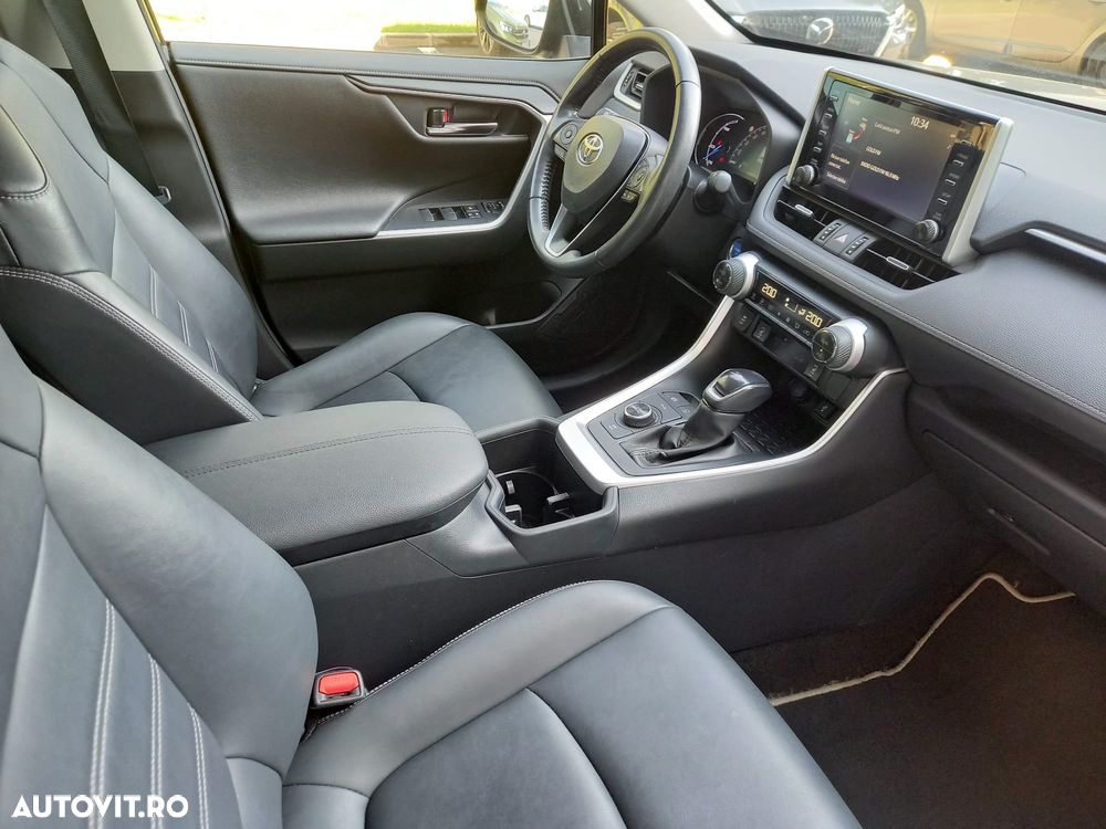 Toyota RAV4 2.5 VVT-iE 4x4 Luxury - 12