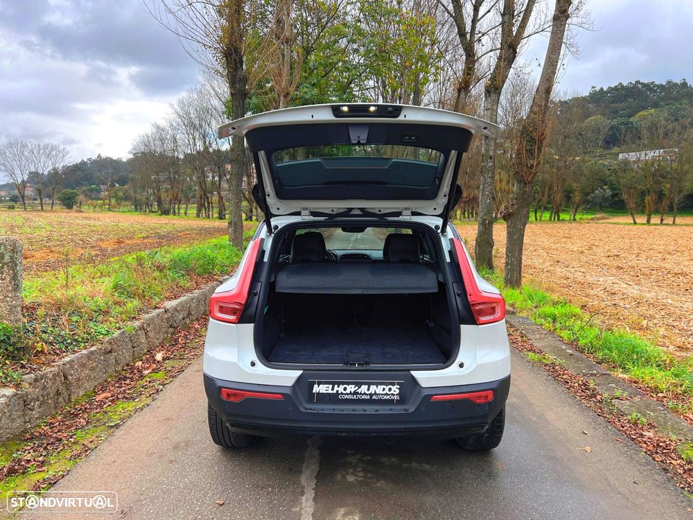 Volvo XC 40 - 25