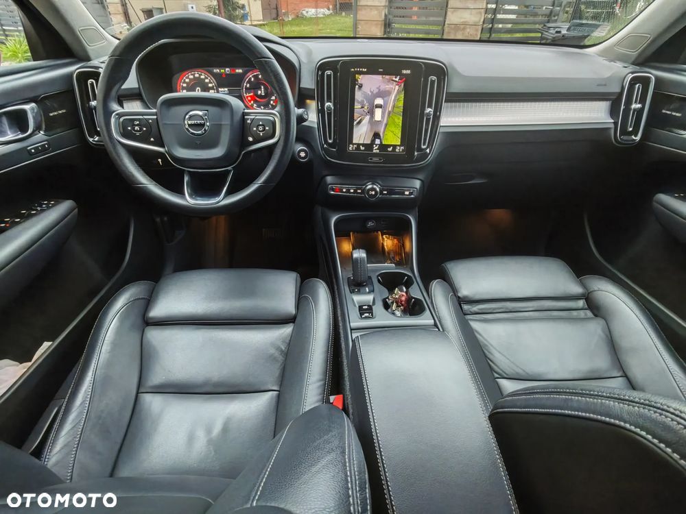 Volvo XC 40 - 8
