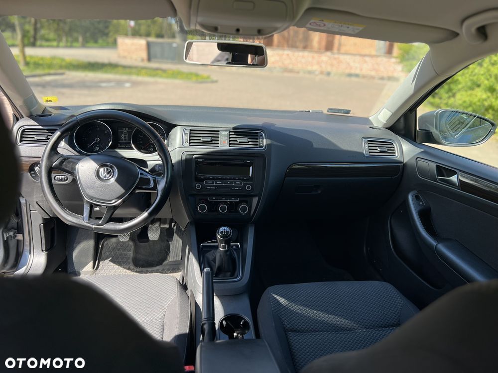 Volkswagen Jetta 2.0 TDI BlueMotion Technologie - 8