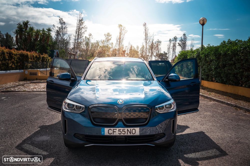 BMW iX3 Inspiring - 11