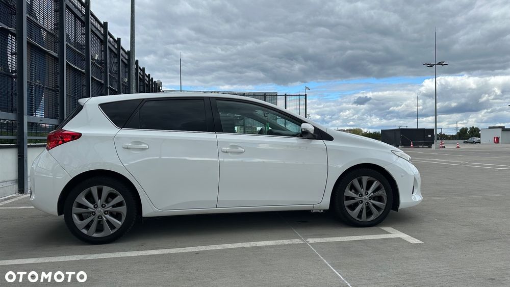 Toyota Auris - 5