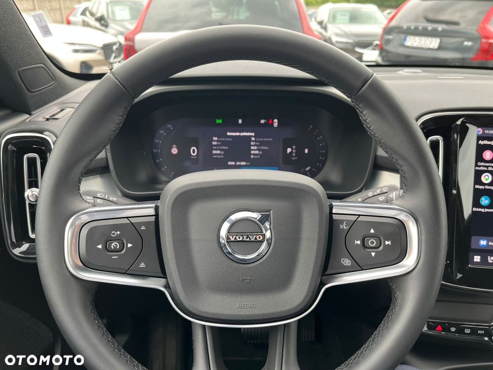 Volvo XC 40 - 18