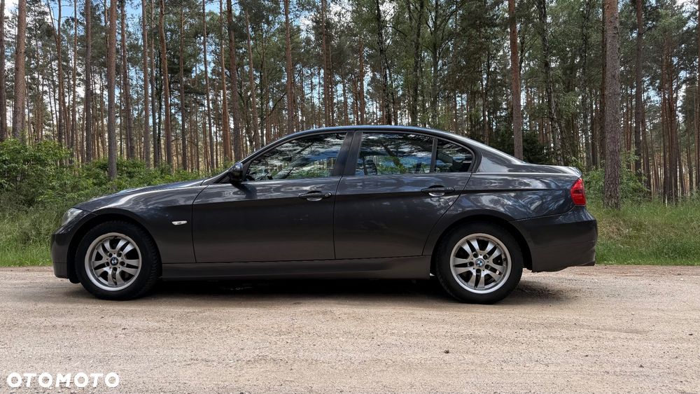 BMW Seria 3 318i - 17