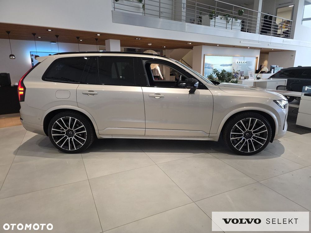Volvo XC 90 - 7