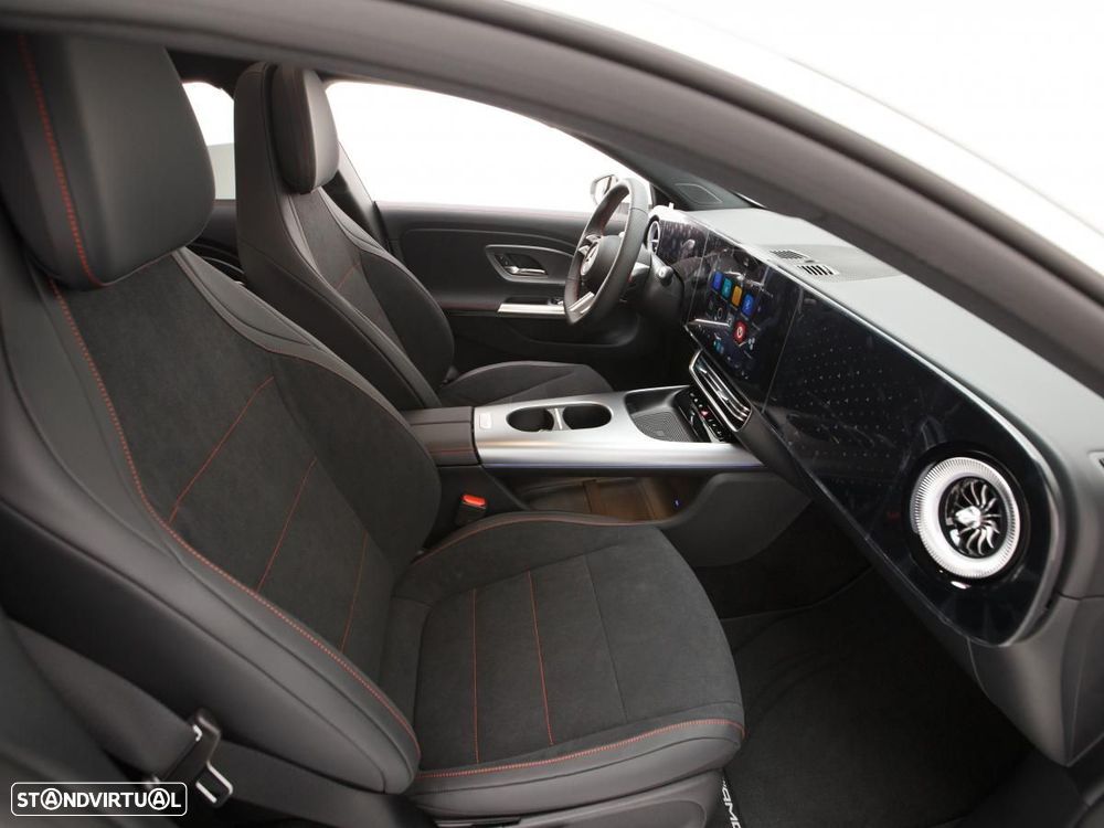 Mercedes-Benz CLA 250+ - 10