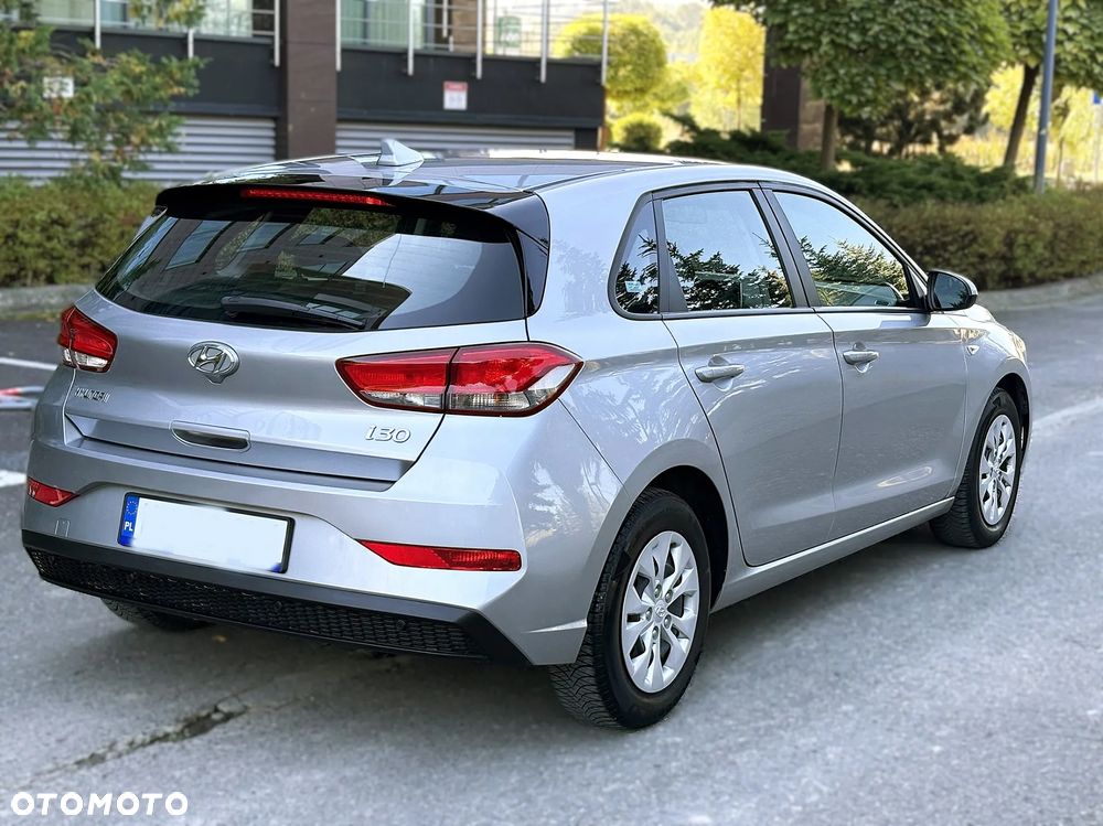 Hyundai i30 1.5 DPI Modern - 17