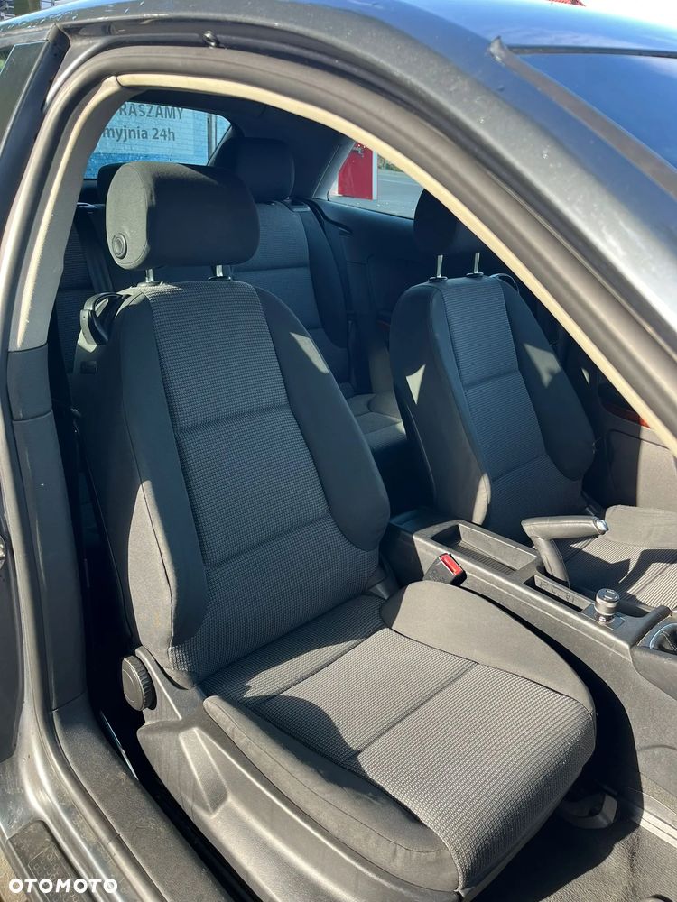 Audi A3 3-drzwiowe 2.0 TDI Ambiente - 5