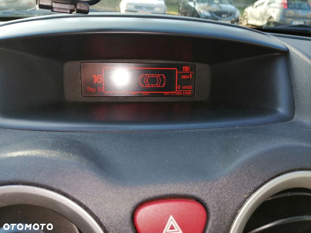 Citroën C3 1.4i 16V SX - 2